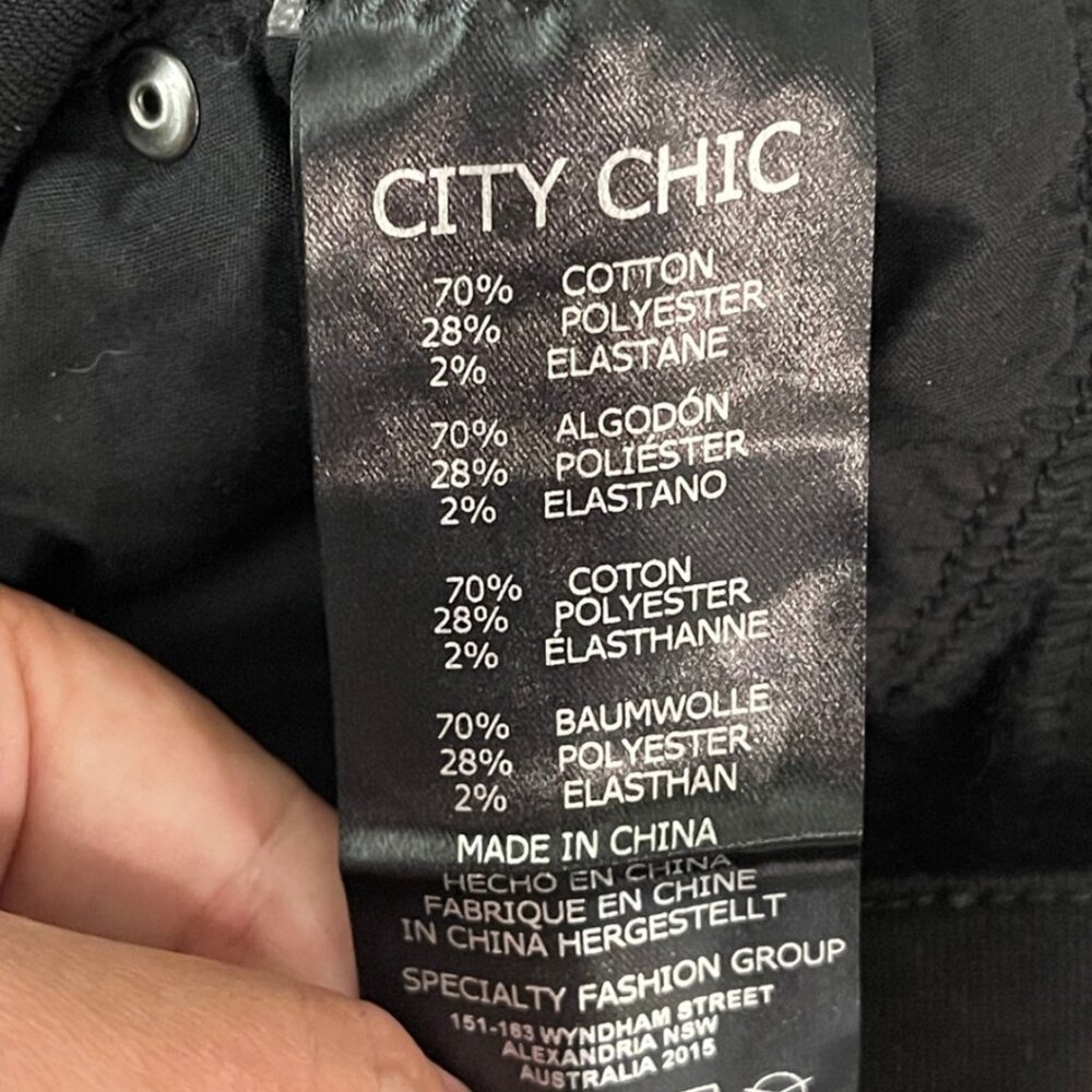 CITY CHIC | NWT Black The Edit High Rise Button Fly Cuffed Shorts | Size 12 - Picture 10 of 13